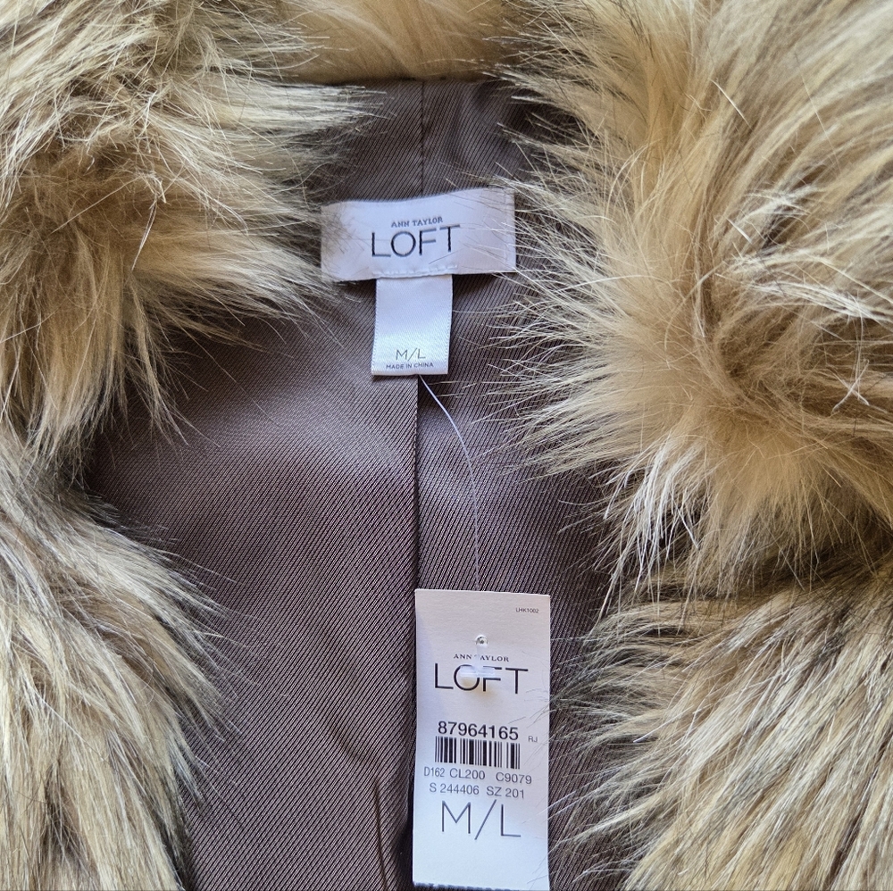 LOFT Faux Fox Fur Vest Cropped Style Brown Tan Size Medium Large NEW With Tags - Picture 3 of 6